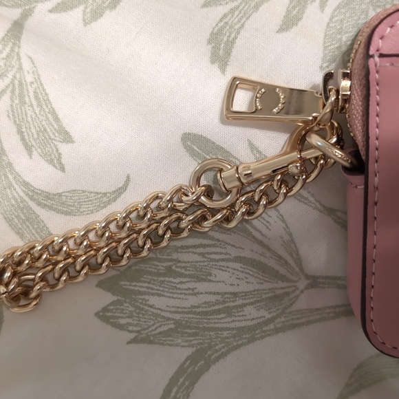 NWT Coach Zip Card Case in Signature Canvas with Gold Chain - Picture 4 of 7